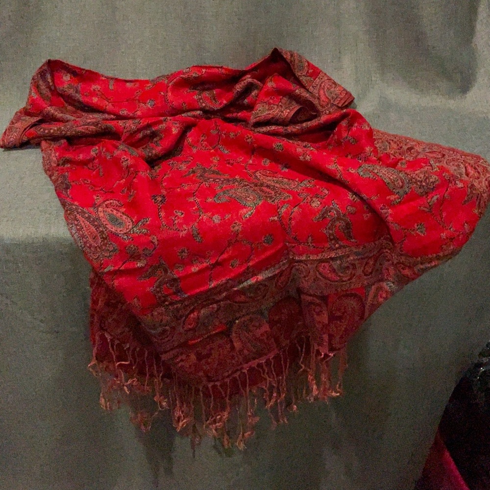 Red Pashmina scarf